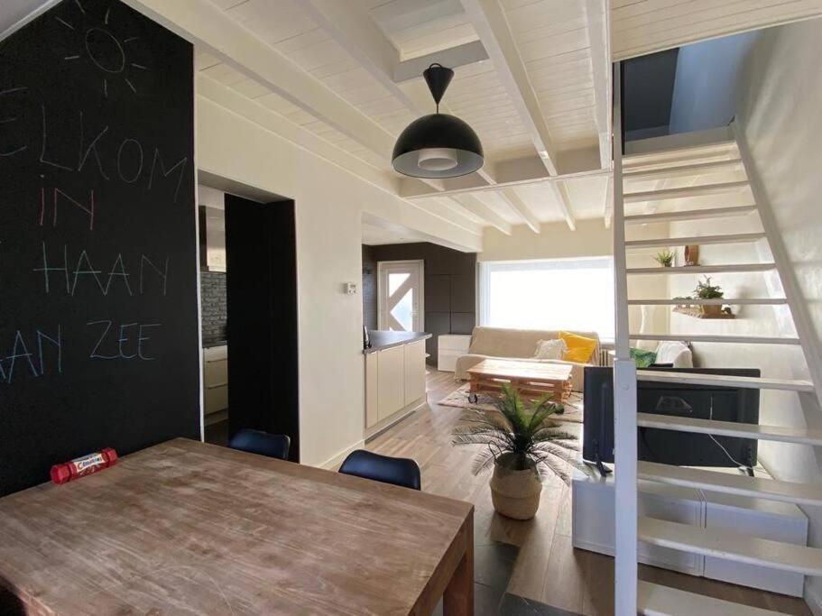Cosy Beachhouse Within Walking Distance Of The Sea Villa De Haan Luaran gambar